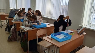Красноярские школьники Чернышковского района измеряли массы тел на базе «Точка роста»